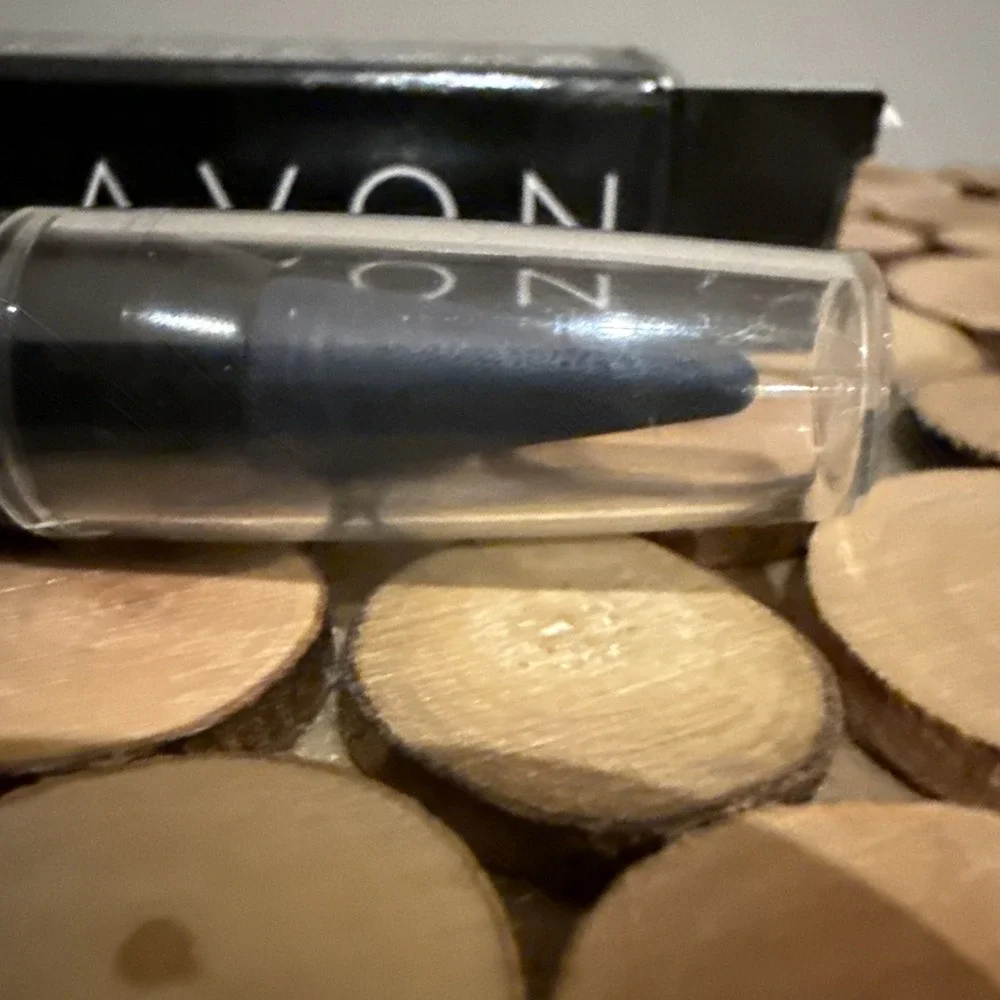Avon ~ Kohl Eye Liner ~ Color: Navy ~ New With Box‎